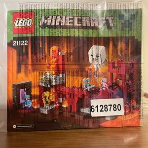 LEGO 21122 Minecraft The Nether Fortress *RETIRED